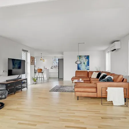 Сasa de vacaciones Gorgeous In With Kitchen Sunds